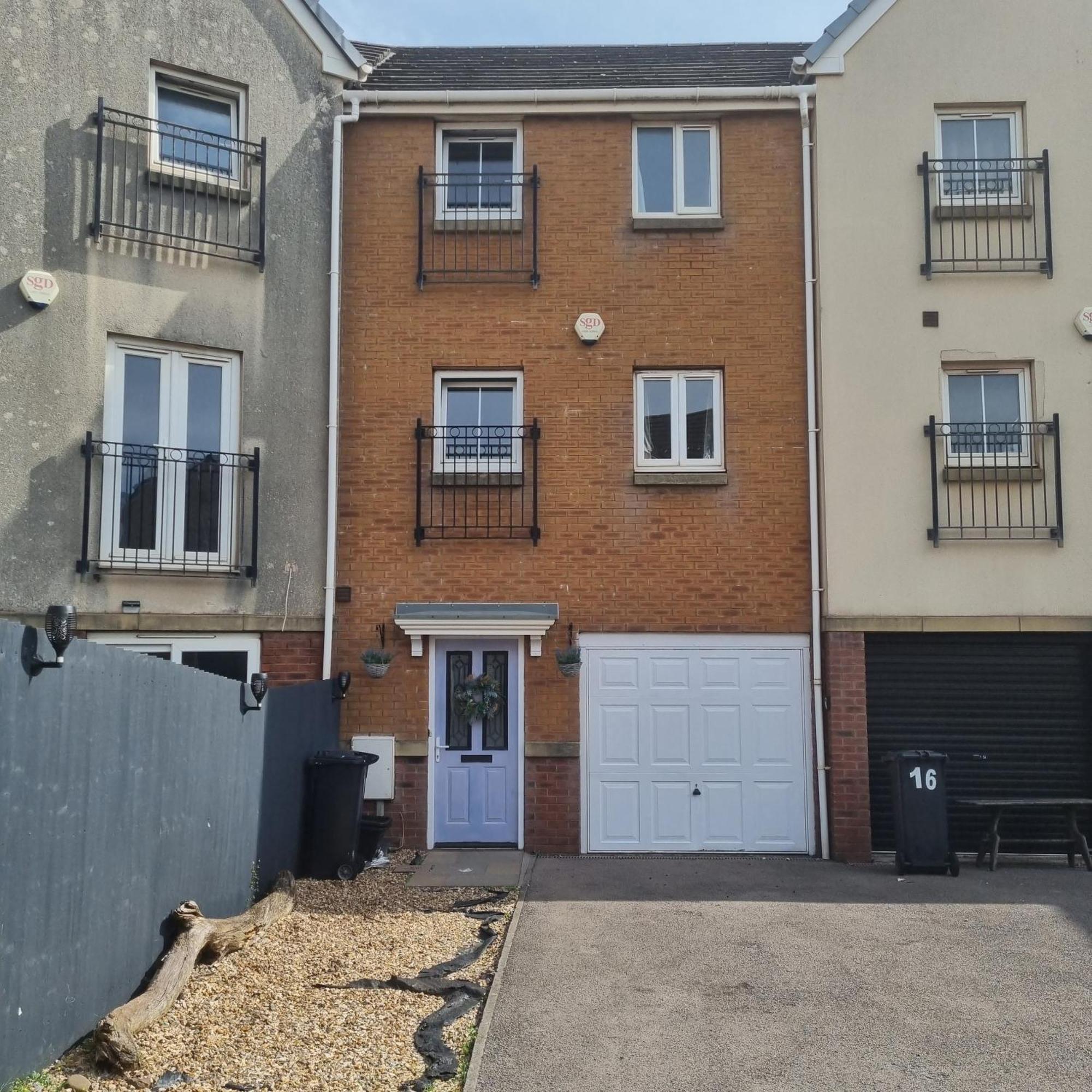 Sea Escape The Tardiis Beachfront Location Aberavon Beach Sea Views Driveway Parking Port Talbot Exterior foto